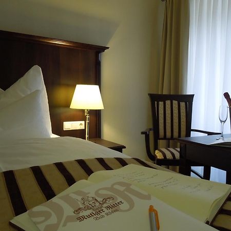 Hotel Mutiger Ritter Бад-Кёзен Номер фото
